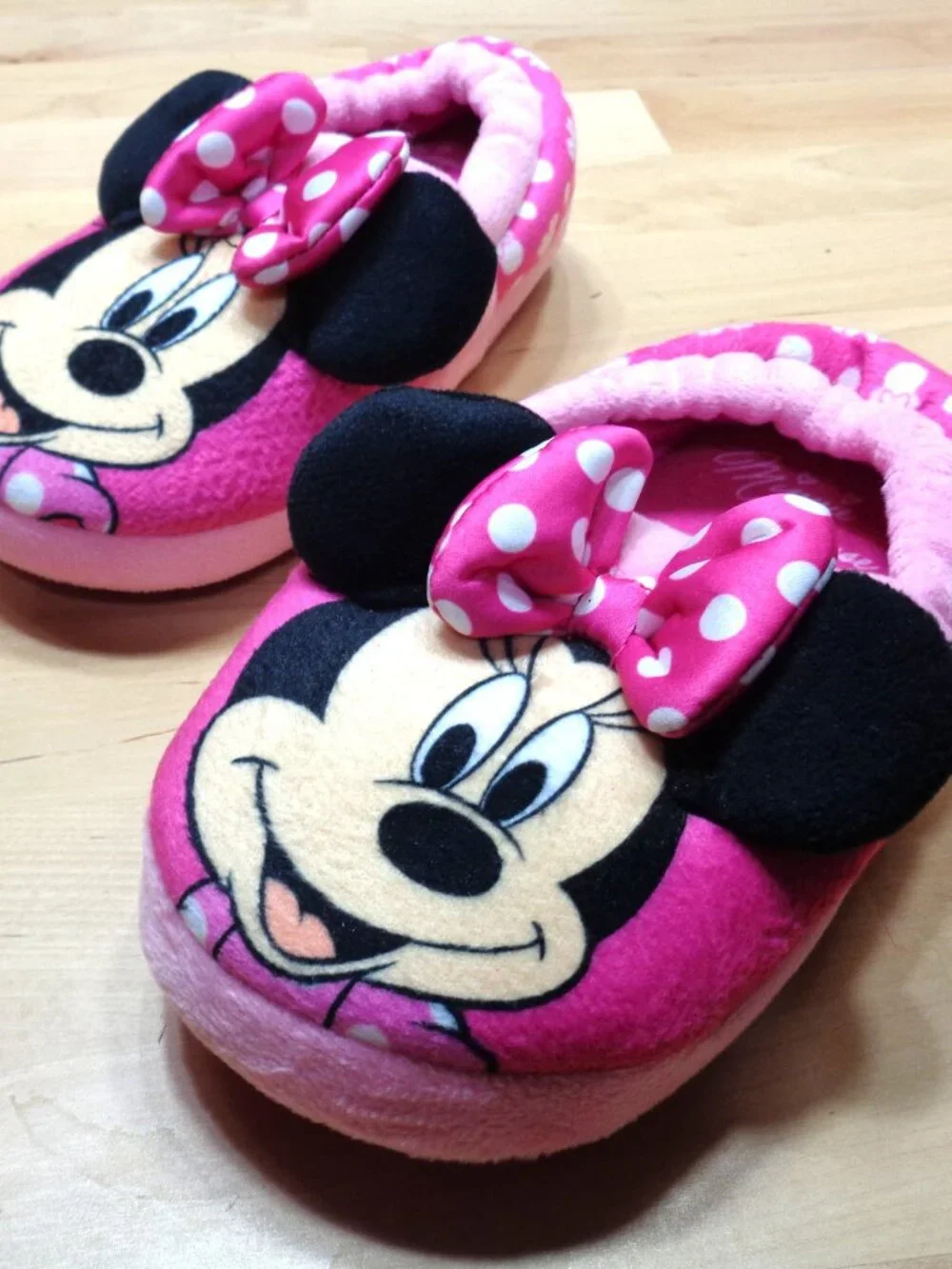 DISNEY JUNIOR MINNIE MOUSE PINK SLIPPERS TODDLER GIRLS SIZE 9/10
